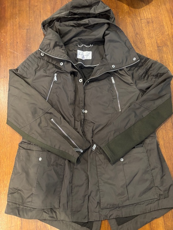 BCBGeneration Jackets & Blazers - BCBGeneration Olive Green Hooded Utility Jacket